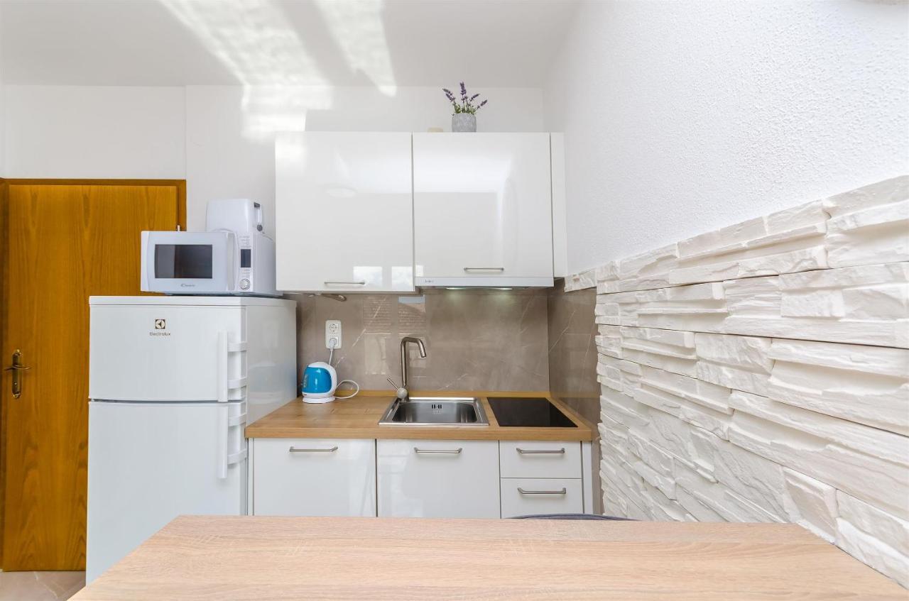 Apartments Marina 特罗吉尔 外观 照片