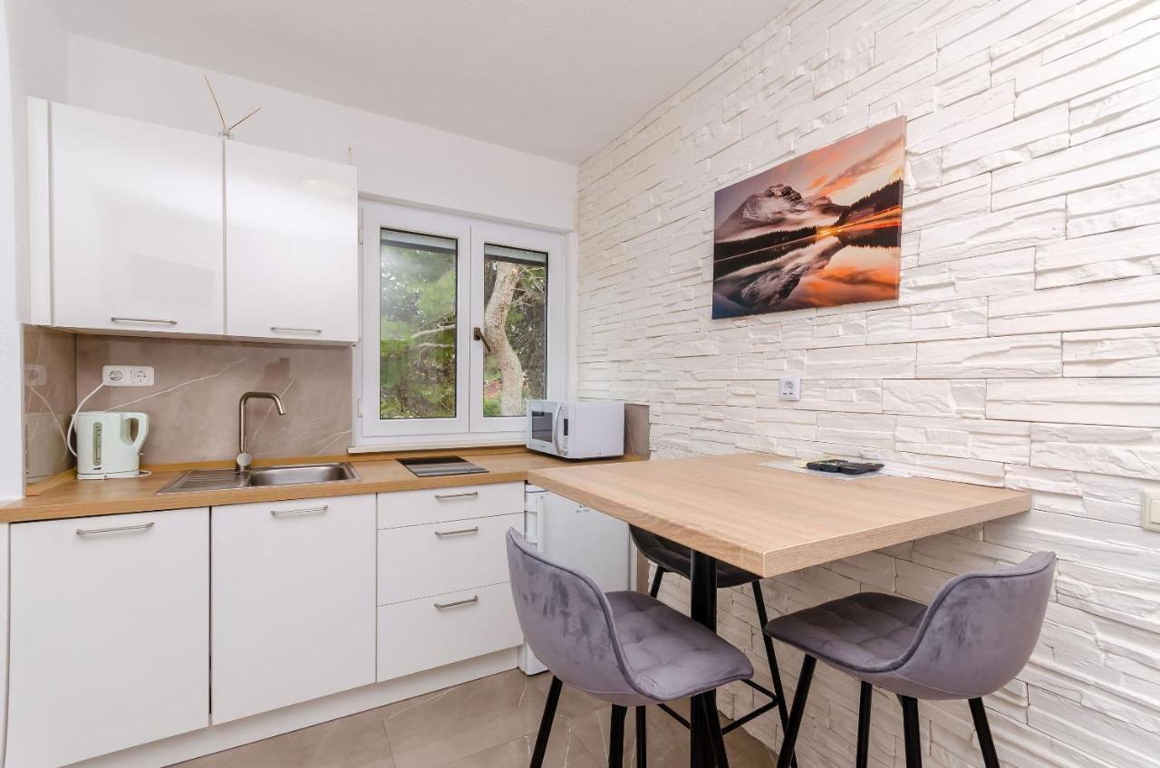 Apartments Marina 特罗吉尔 外观 照片
