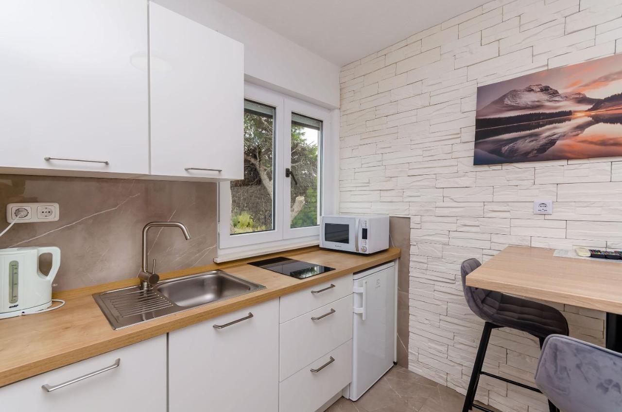 Apartments Marina 特罗吉尔 外观 照片